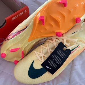 Nike ZM Superfly 10 Academy Soccer Cleats men size 10